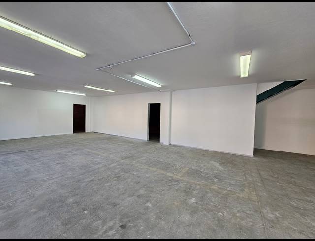 448M² WAREHOUSE TO LET IN LINBRO PARK